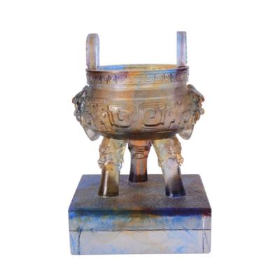 China Antique Imitation Traditional Chinese Culture Antique Imitation Ding Tripod Cup Crystal Religious Decoration Company Gift for sale