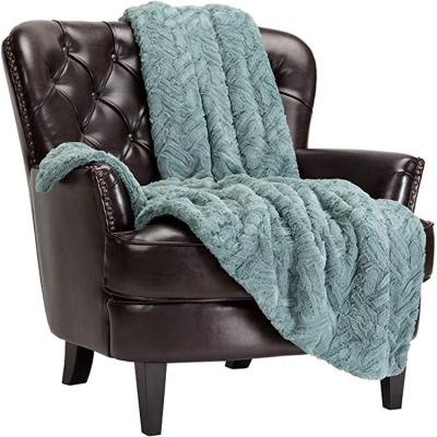 China Anti-Static Luxury Custom Size Super Soft Faux Fur Sofa 2 Ply With Match Sherpa Color Shear PV Plush Throw Blanket for sale