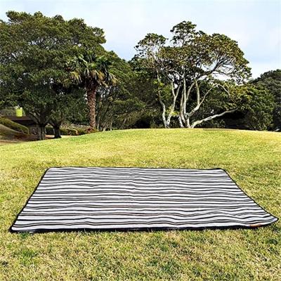 China Printed Fleece Foldable Waterproof Oxford Picnic Outdoor Beach Camping Blankets Blanket Throws Mats Portable Moving Blanket for sale