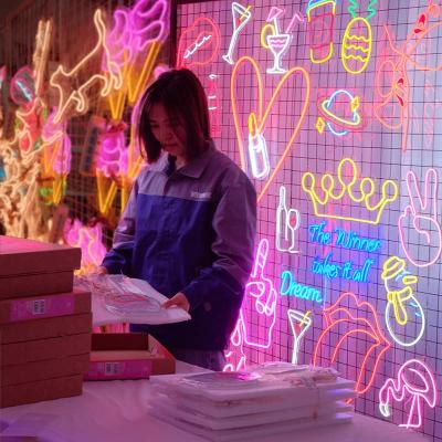 China Sports Stadiums China WOWORK Factory Custom 2022 RGB Acrylic Led Neon Light Flexible Wedding Neon Sign Letter For Store Decorative Logo for sale