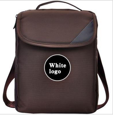 Chine Bandes faites sur commande d'épaule de double de logo de Brown de sac à dos de 12 pouces de sac vertical d'ordinateur portable à vendre