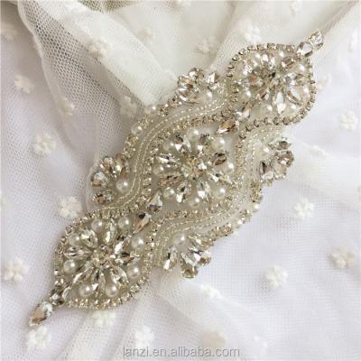 China Handmade Flatback Silver Wedding Dress Applique Rhinestone and Pearl Bridal Applique for Sashes Headpieces by DIY Sewing or Hotfix for sale