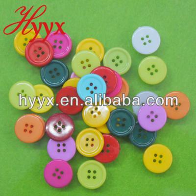 China Viable Custom Color Small Round New Design Wooden Button for sale