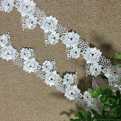 China 2021 Last Rope Mesh Lace Fabric Sustainable Wholesale Chemical Tulle Fabric Wide Application Range for sale