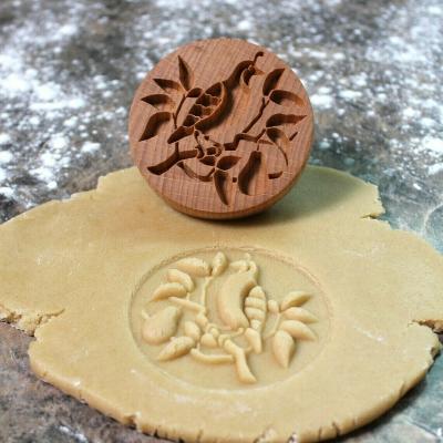 China Parent-Child Stocked Wooden Paw Pattern Biscuit Mold DIY Embossing Stamp Mold Dog Biscuit Making Cookie Mold for sale