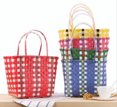 China Daily Basket Shape Colorful Straw Bag For Summer Beach for sale