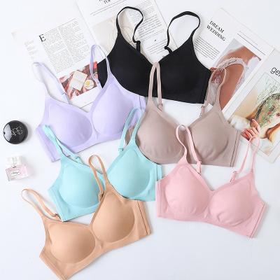 China New Technology Seamless Comfortable Latex Bra Adjustable Straps For Girls Women for sale