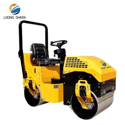 China Diesel Road Roller , 850Kg Small 15L Double Drum Vibratory Road Roller for sale