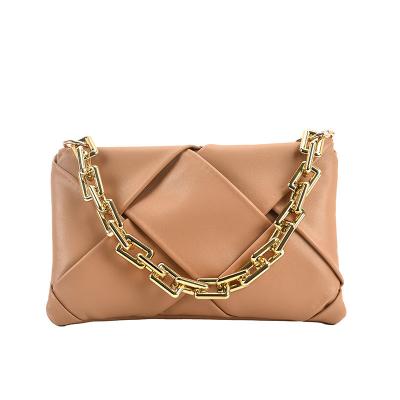 China 2022 Fashion Designer News Small Chain Hand Bags Women's Shoulder Cross - Female Body Bags Pattern Knitting Totes for sale