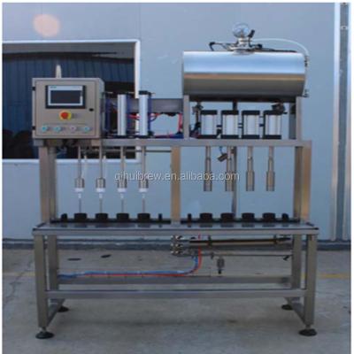 China Brewpub Beer Brewery Restaurant Semi-aotumatic Beer Filling and Capping Machine for Brewery for sale