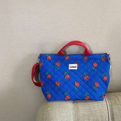 China Fashion INS Shoulder Bag Large Capacity Handheld Multifunctional Quilted Embroidery Mum Bag for sale