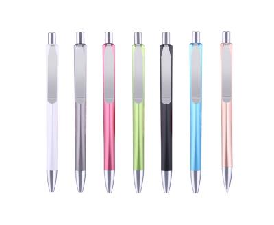 China New Type Ball Pen Attractive Promotional Price Pen Making Plastic Ballpoint Pen Cheap Pen for sale