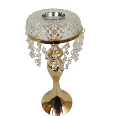 China Modern Luxury Metal Crystal Candle Holder For Home Weddings Gold Candlesticks Wedding Centerpieces Decor for sale