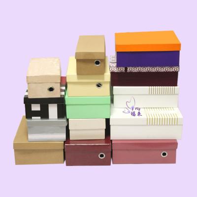 China Factory Direct Supply Wholesale Customized Logo Printed Gift Paper Shoe Packaging Boxes Te koop