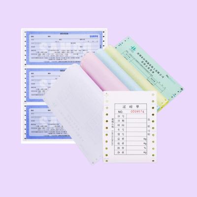 中国 A4 Sheets Continuous Form Carbonless Paper 6 Layers Carbon Paper With Hole 販売のため