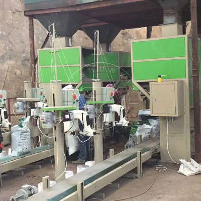 Cina Semi-automatic multi-functional packing machine/fertilizer packing machine for sale in vendita