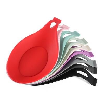 China Viable Free Spoon Rest Holder Heat Resistant BPA Silicone Kitchen Utensil Spatula Holder for sale