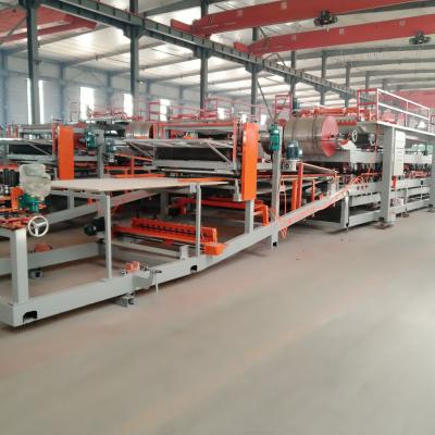 China Hotels Composite Sandwich Panel Machine Plate Roll Forming Machine for sale