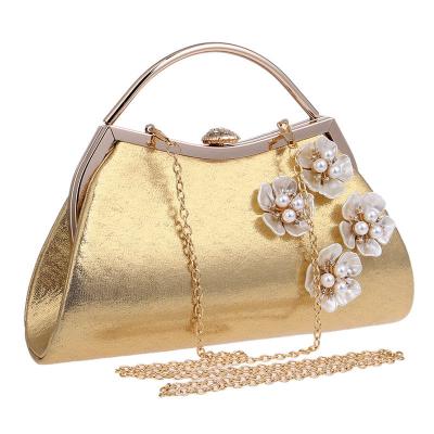 China Elegant Clutch Women Even Clutch Bag Bridal Wedding Party Purse Flower Metal Handle Cross Handbag for sale