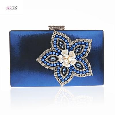 China Luxury Women Crystal Clutch Bag Rhinestone Pearl Clutch Beaded Evening Clutch Bag Flower Clutch Purse for sale