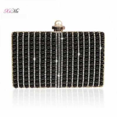 China Grab Hot Selling Ladies Grab Bag Rhinestone Handbags Evening Clutches Wedding Party Pearl Beaded Purse for sale