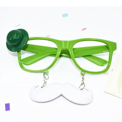 China Creative Disposable Funny Cute St Patrick's Day Novelty Glasses Photo Glasses Photo Prop Party Decoration Supplies With Mustache for sale