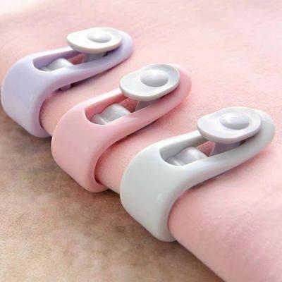 China Connecting Comforter Cover Clips Clamp Blankets Clip Fastener Clip Sheet Holders Quilt Cover Clamp Anti-Slip Clip for sale