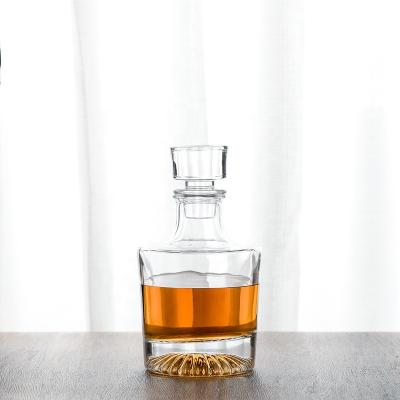 China New Product 750ML Sunflower CLASSIC Model Crystal Round Whiskey Decanter for sale