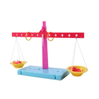 China Montessori Toy Balance Scale Educational for Kids Bucket Balance Teaching Scale for sale