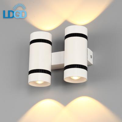 China Good Price European Fashion Design Nice Modern Indoor Two Heads LED Wall Light for sale