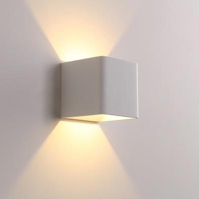 China Modern European Modern New Arrival Style Bedroom Hotel Stairs Wall Bracket Light for sale