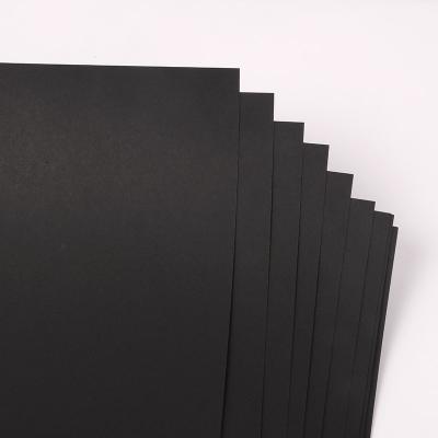 China Recycled Materials Black Paperboard 787*1092mm Blank Uncoated Black Wood Pulp Board Black Paper 889*1194mm For Clothing Tags Printing Box Craft for sale