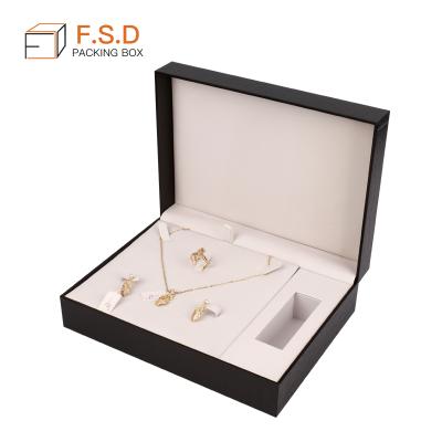 China OEM Handmade Gift Luxury FSD Brand Jewelry Packaging Box Jewelry Packaging Boxes Logo Box For Jewelry Custom Made for sale