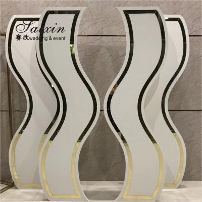 China Unique design curve 4 pcs set acrylic stand for wedding stage decoration zu verkaufen