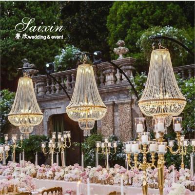 Chine Vente chaude mariage demi-cercle arc lumière lustre de mariage stand pour les accessoires de mariage décor d'événement à vendre