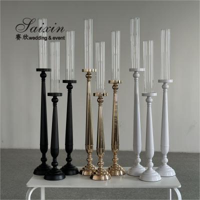 Cina Fabbrica personalizzato diversi colori Vaso di vetro candelabri di metallo alto per i pezzi centrali del matrimonio in vendita