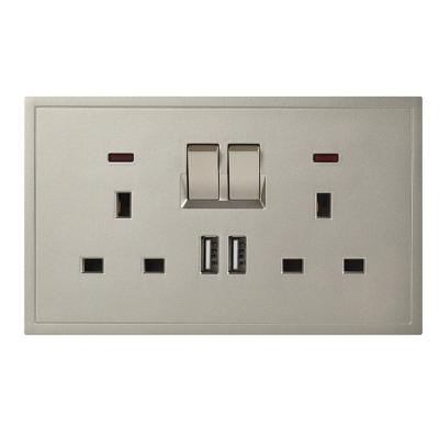 China Surface Bronze Or Red Copper+Phosphor UK Standard Factory Supply Terminal 16A 6 2 Strip With Usb 2 Modern Electrical Wall Socket Multi Switch for sale