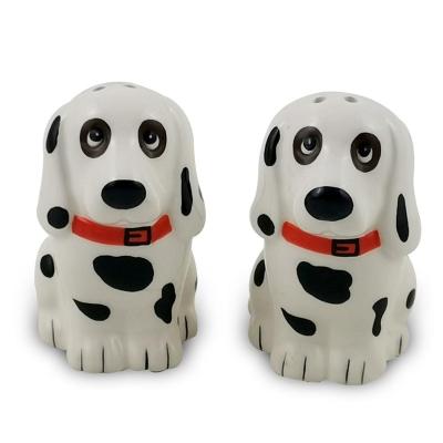 China Kitchen Spice Rack 3D Dog Salt and Pepper Shaker Handpainting Dolomite Dog Shape Ceramic Animal Salt and Pepper Keeper Salt and Pepper Shakers for sale