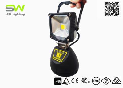 China 1000 Lumen van de MAÏSKOLF10w het Navulbare Geleide Vloed Licht met Handvat en Magneet Te koop