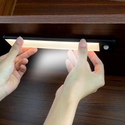 China Eco-friendly Battery Cable Light Infrared Closet Cabinet Light Wireless Motion Sensor Sensor Wall Mounted Light for sale