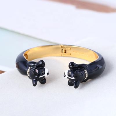 China Fashionable Wholesale Simple Diamond Bulldog Jewelry Black Dog Style Gold Opening Bangle Accessories for sale