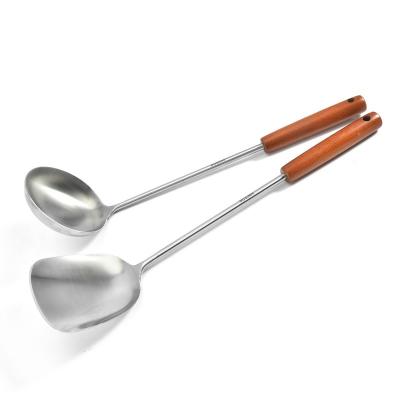 China Durable 304 Stainless Steel Handle Kitchenware Wooden Spatula Soup Spoon Set Kitchen Household Tools for sale