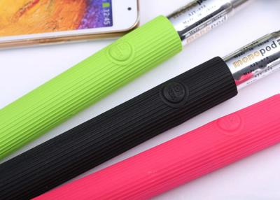 Chine Bâton sans fil de Bluetooth Selfie de téléphone portable, bâton de Monopod de téléphone portable à vendre