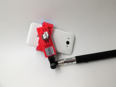 Chine Support futé mobile télescopique de poignée d'appareil-photo de téléphone de bâton de clic de Monopod Selfie à vendre