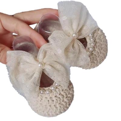 China Other hot sale good quality pure hand - woven baby lace pearl shoes for sale