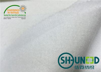 China Breite des Polyester-nicht gesponnene Filz-Kleiderzusatz-Reinweiß-150cm zu verkaufen