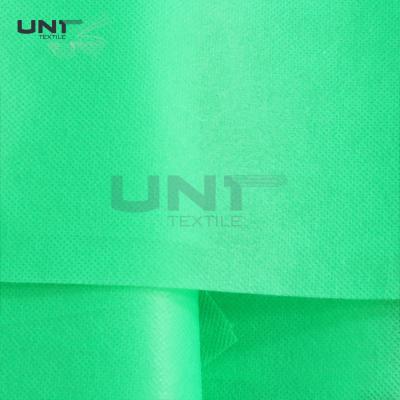 Chine Textile tissé biodégradable vert de pp Spunbond non respirable pour l'agriculture et l'utilisation de sac à vendre