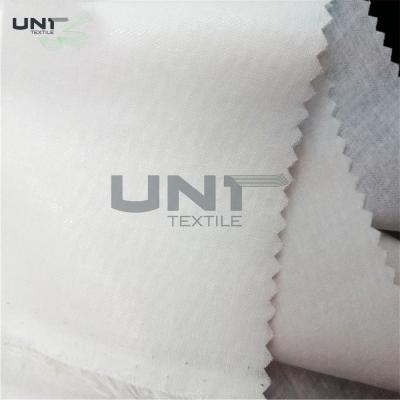 China Camisa formal que interlinea 110gsm fusible tejido que alinea la sensación de la mano suave en venta