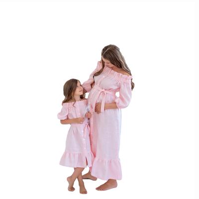 China Breathable Mommy And Me Dress Off The Shoulder Matching Maternity Maxi Dresses Family Party Outfits Mother And Daughter Dresses for sale