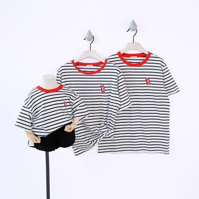 China Girls Matching Kids Clothes Wholesale Casual Family Clothing Little Girls Clothes Simple Striped Shirts Crewneck T-shirts for sale